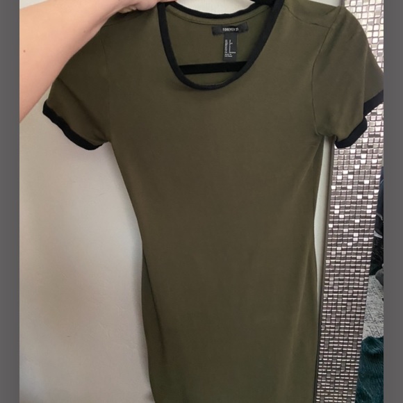 Dress slim - Picture 3 of 6